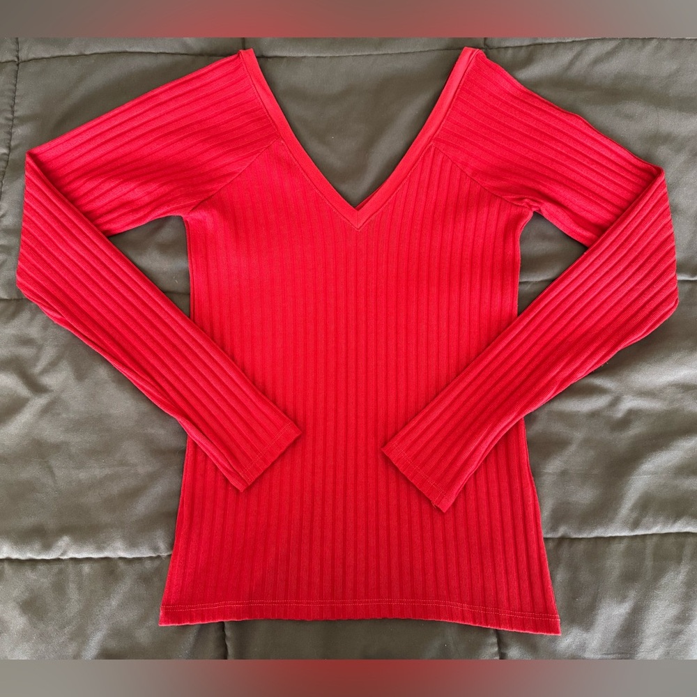 Zara Rib-Knit V-Neck Top